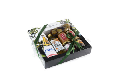 Κουτί  2 Μπαχαρικά &  Πετσέτα & Ελαιόλαδο 60ml & Ελιές 100γρ & Μέλι 40gr & Πατέ ελιάς 40gr